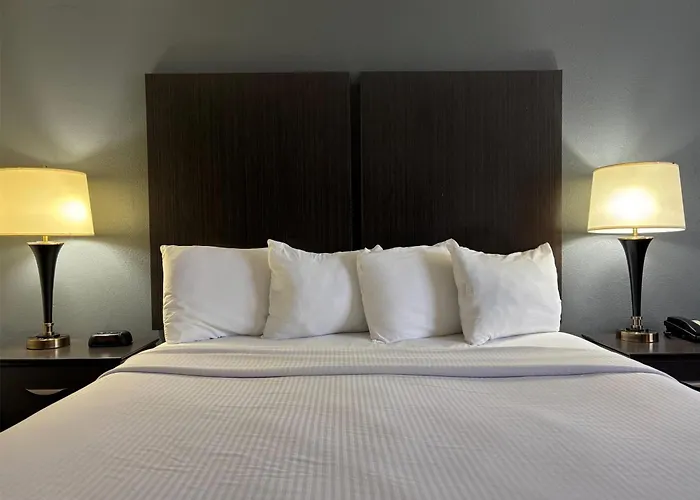 Baymont By Wyndham Chester Il