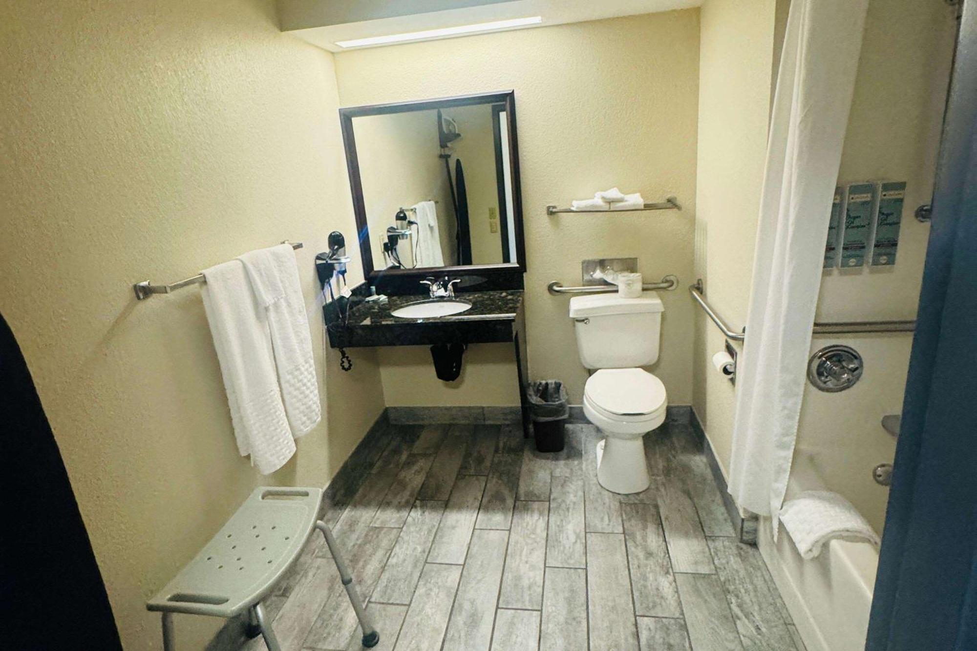 Hotel Baymont By Wyndham Il