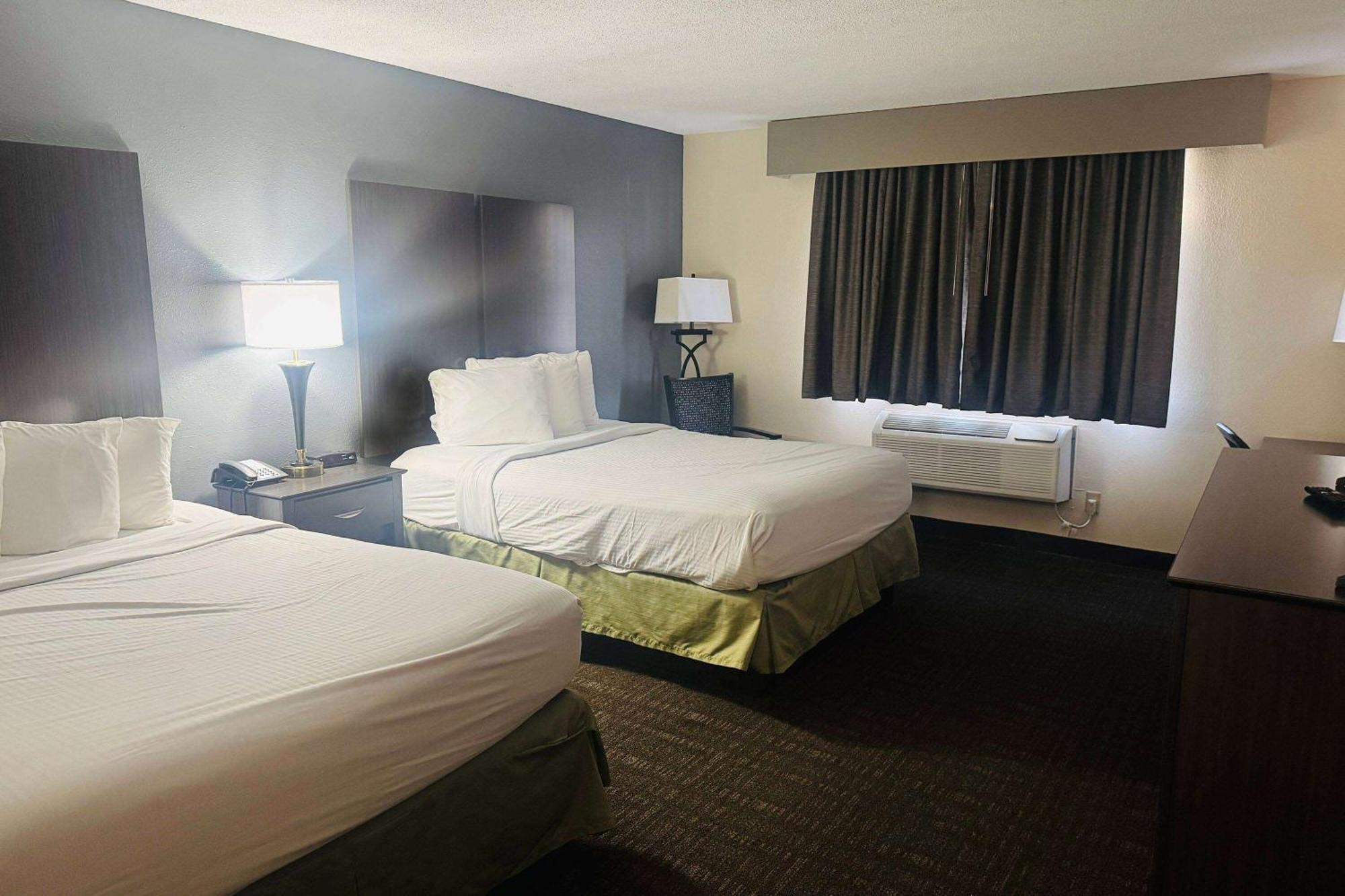 Baymont By Wyndham Il Hotel Chester
