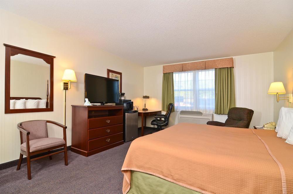 Baymont By Wyndham Il 3* Chester