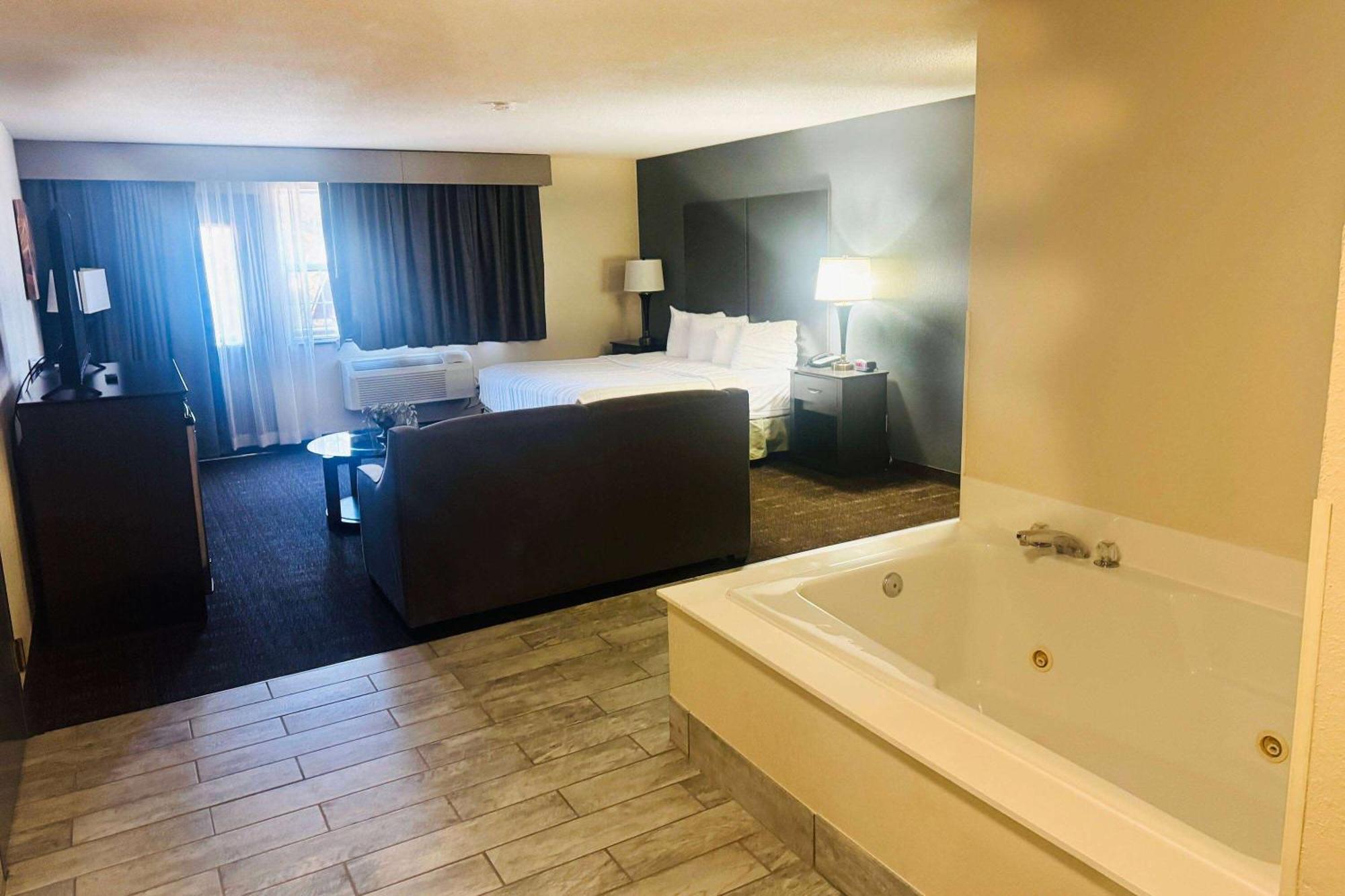 Hotel Baymont By Wyndham Il Chester